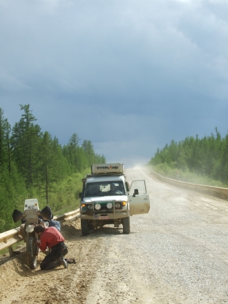 Roadside seal repair.jpg